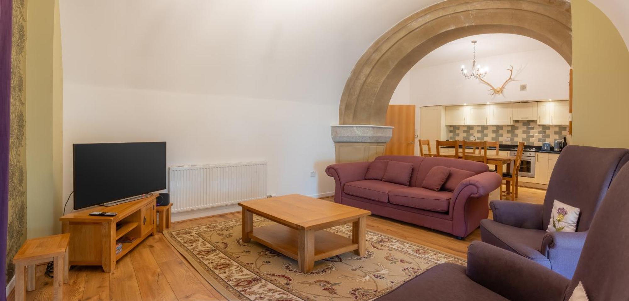 Apartment Abbey Church Upper North Aisle Luxury Self Catering 2 Bedroom *