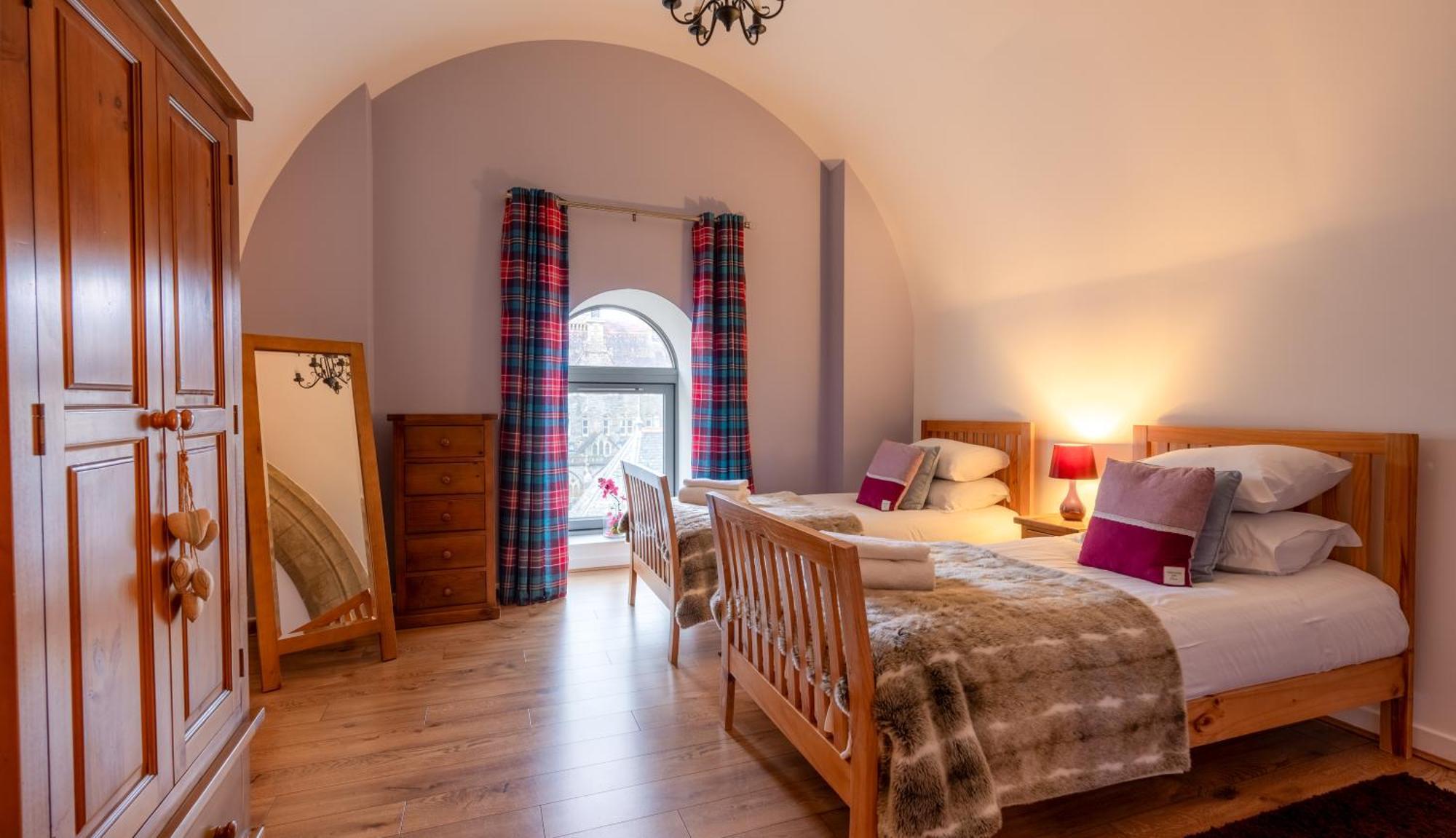 Abbey Church Upper North Aisle Luxury Self Catering 2 Bedroom Apartment
