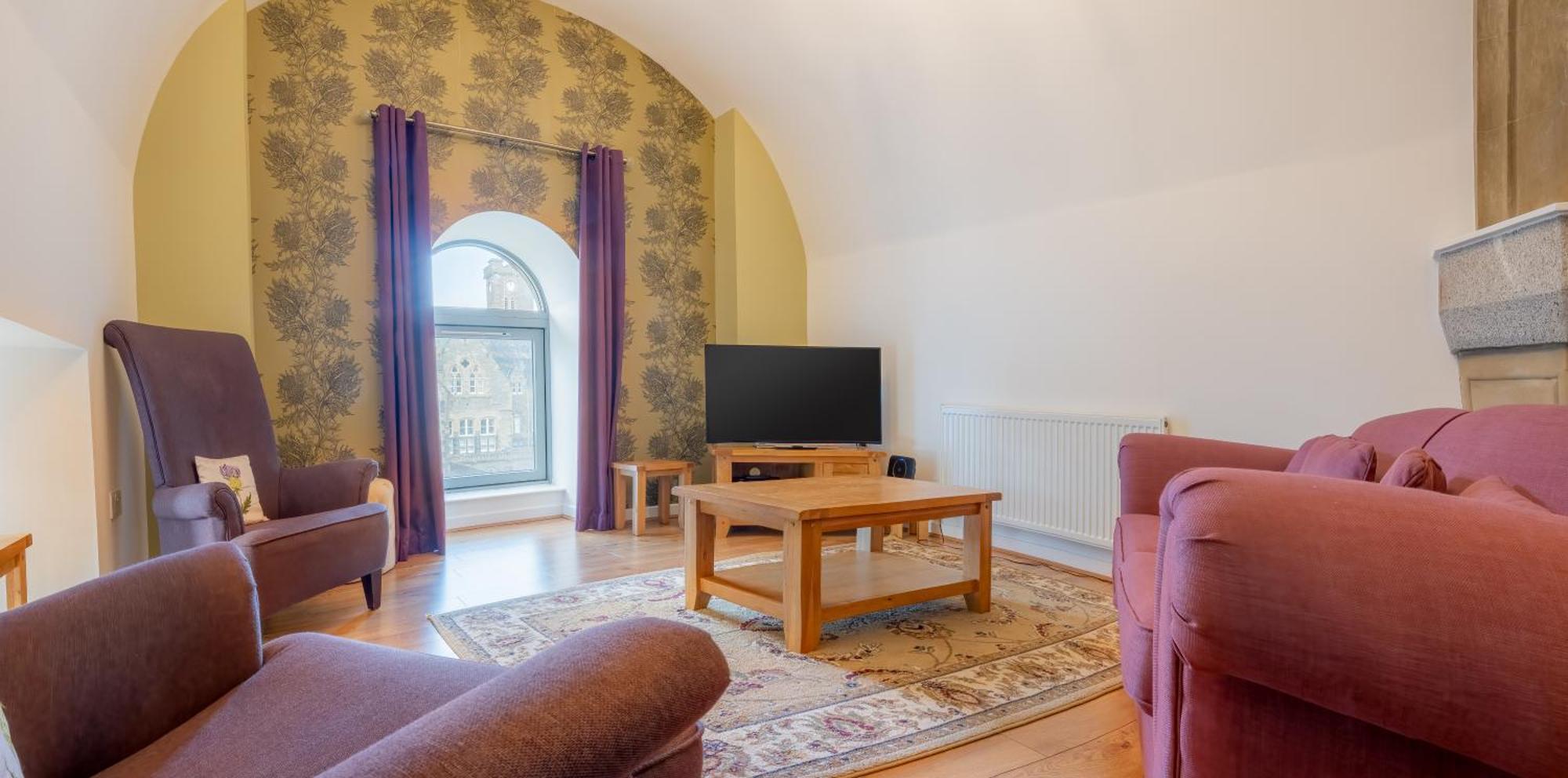 Abbey Church Upper North Aisle Luxury Self Catering 2 Bedroom Apartment Fort Augustus